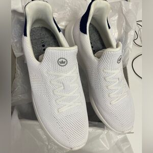 Peter Millar hyper light Glide Pacer